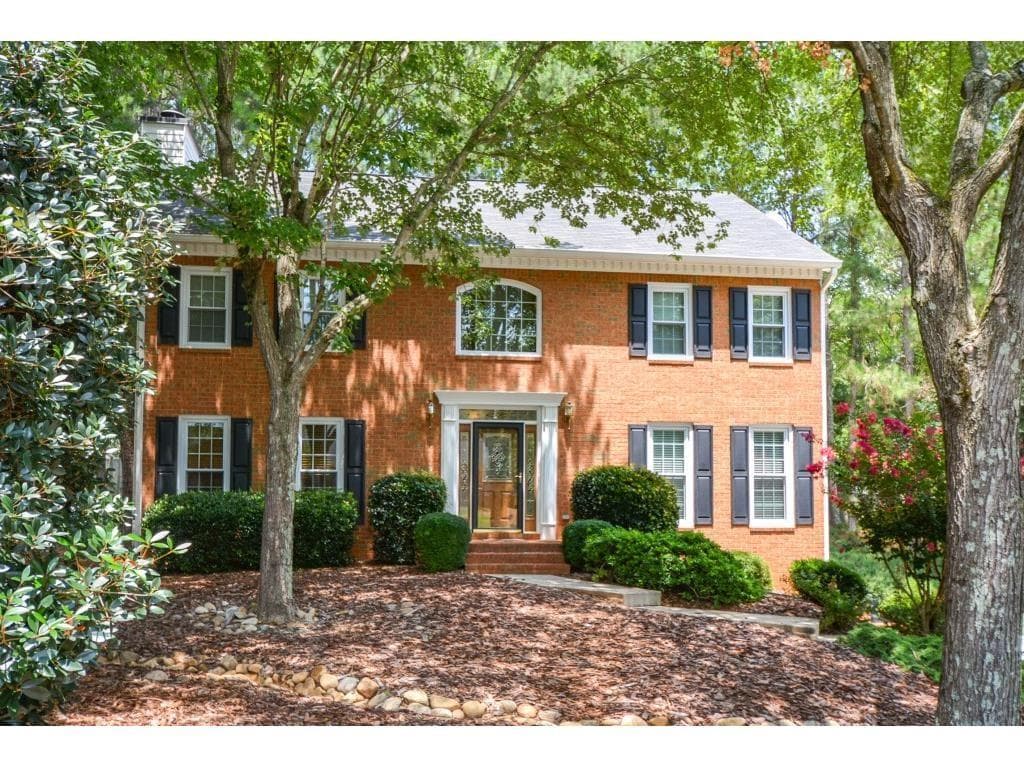 4498 IRVINGTON Court, Roswell, GA 30075 — most recent listing photo