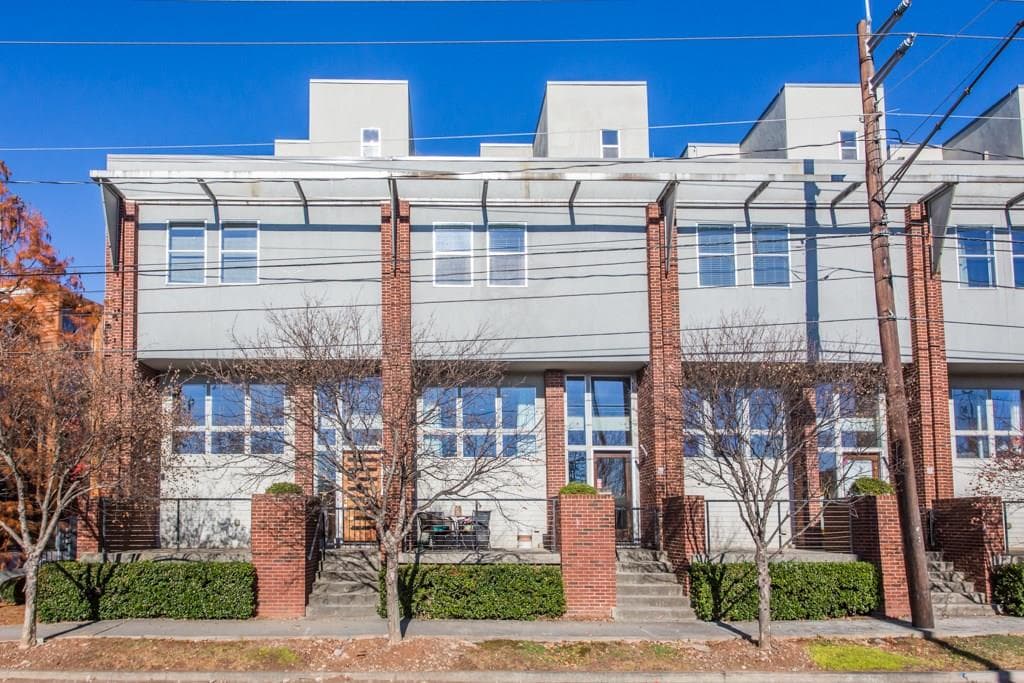 2 bedroom, 1,770 sq ft townhouse sold at 986 Dekalb Avenue, Atlanta, GA 30307