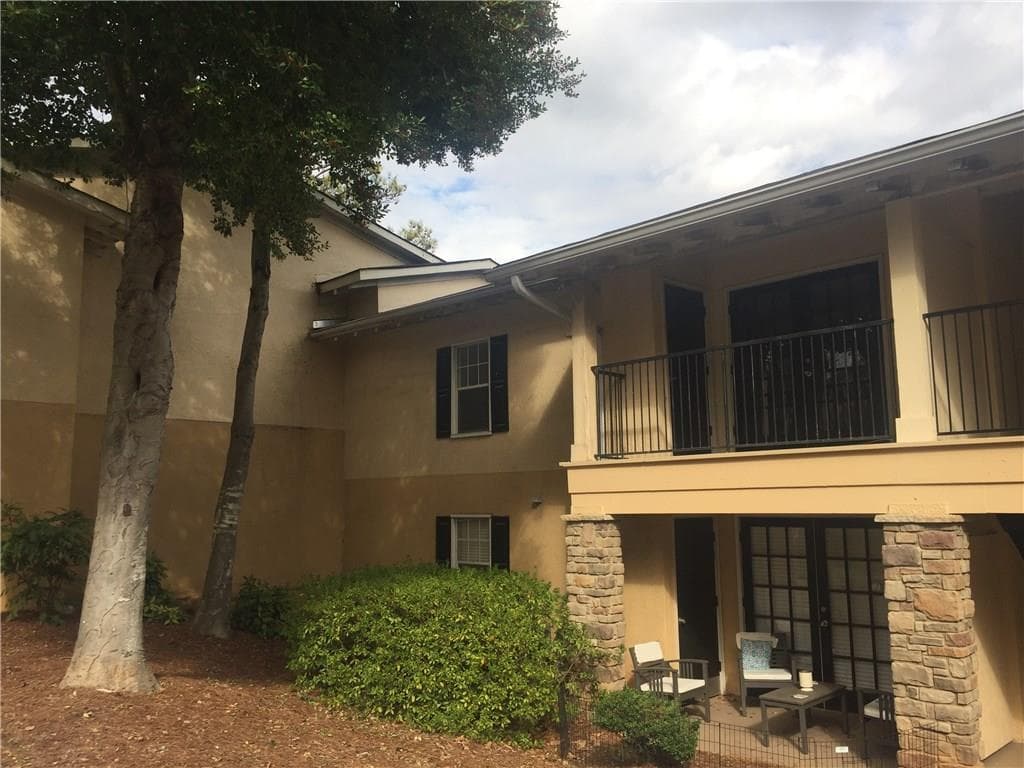 1 bedroom, 551 sq ft condominium sold at 1150 Collier Road H13, Atlanta, GA 30318