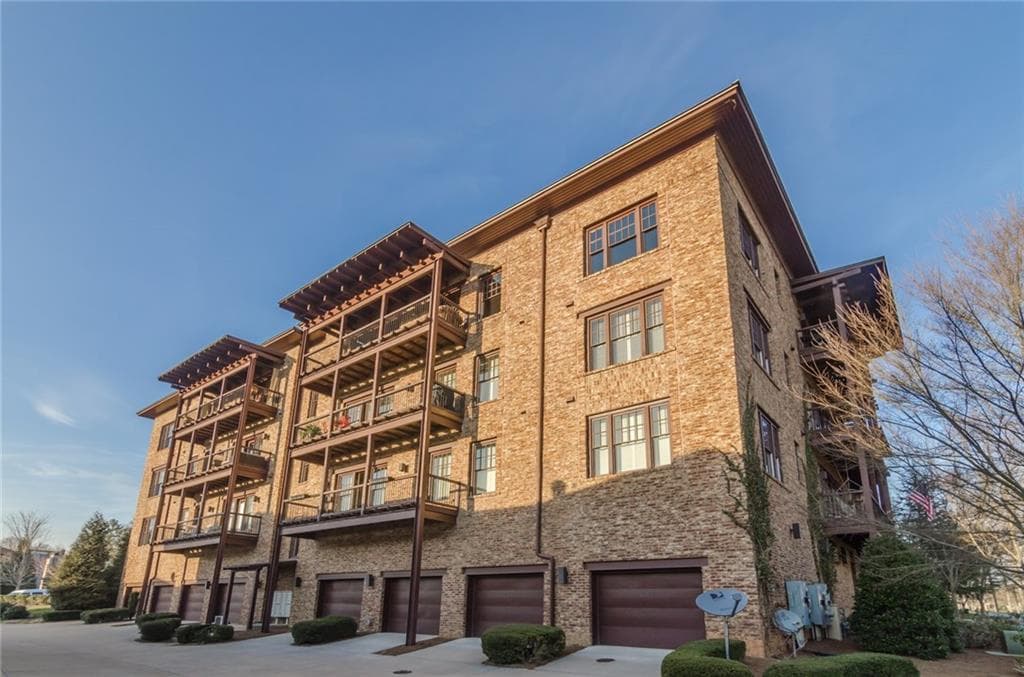 5920 Bond Street 305, Cumming, GA 30040 — most recent listing photo