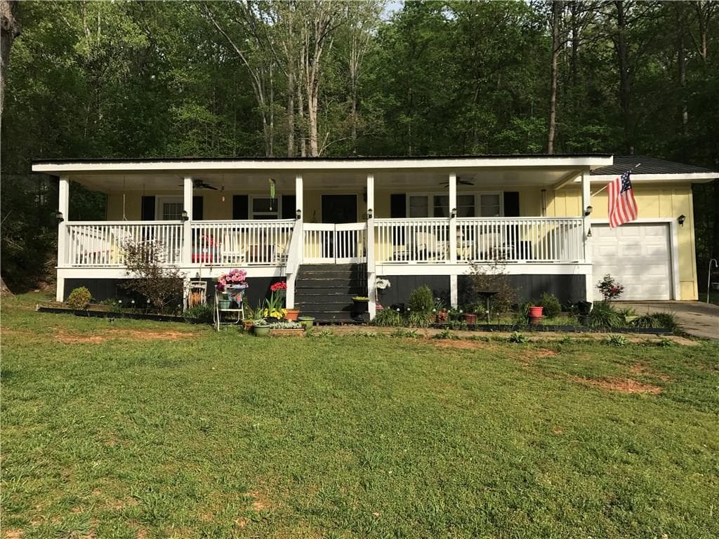 3 bedroom, 1,392 sq ft single family residence sold at 211 Alfred Avenue, Rome, GA 30161
