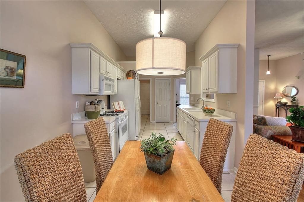 6154 Devonshire Drive, Flowery Branch, GA 30542 — most recent listing photo