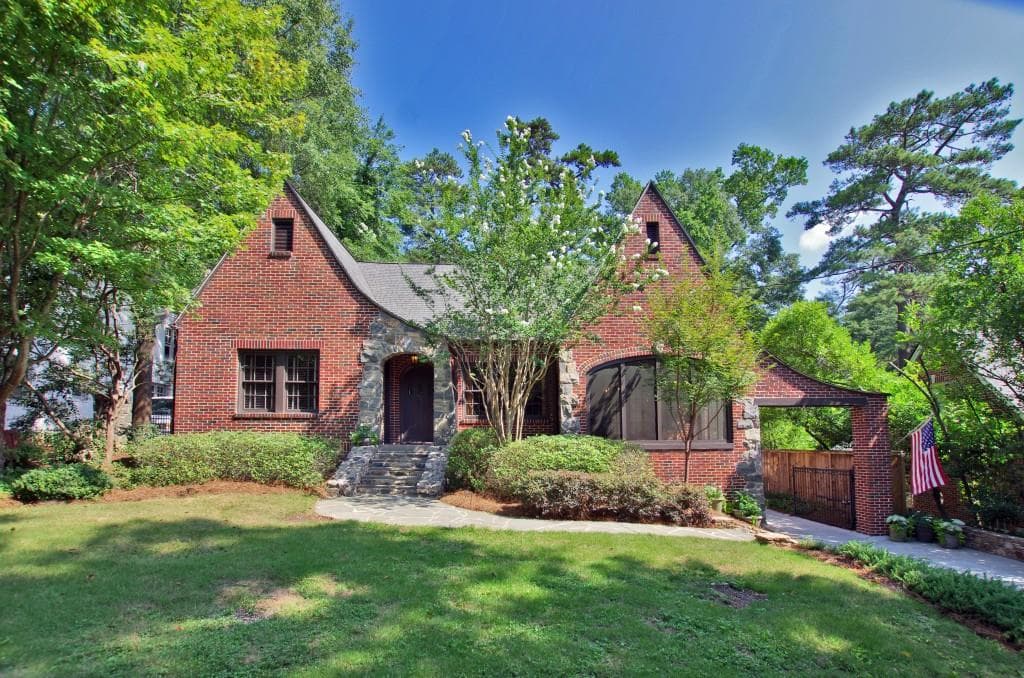 5 bedroom, 2,883 sq ft single family residence sold at 1044 E Rock Springs Road, Atlanta, GA 30306