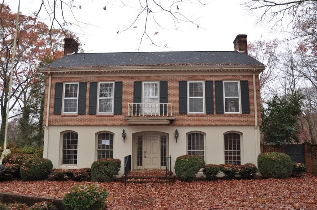 908 Tall Oaks Drive, Gainesville, GA 30501 — most recent listing photo