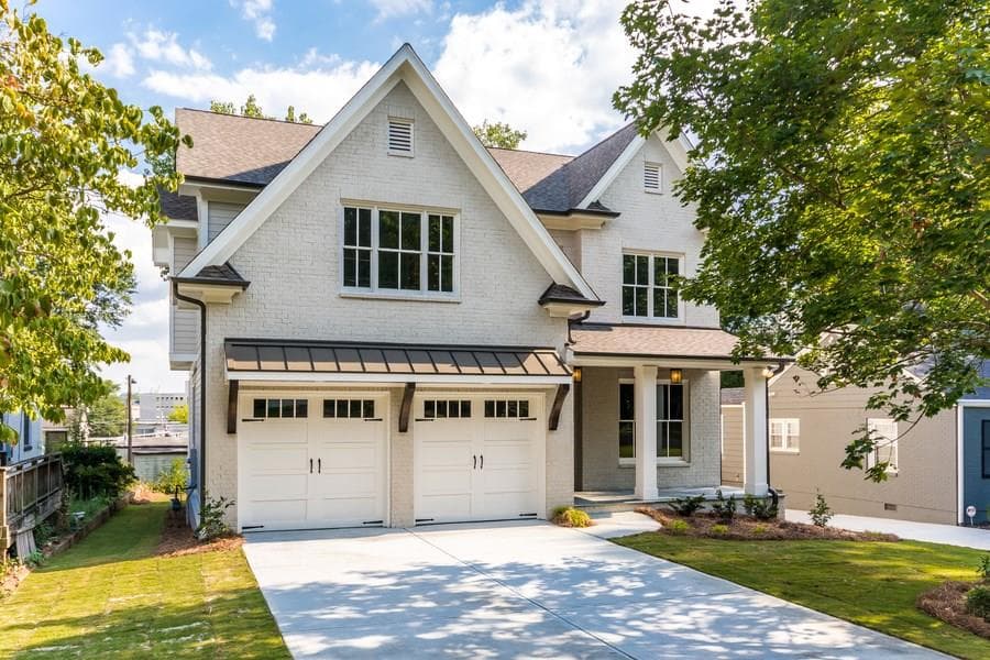5 bedroom, 3,300 sq ft single family residence sold at 464 Trabert Avenue, Atlanta, GA 30309