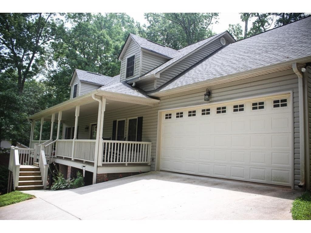 3840 Cherokee Ford, Gainesville, GA 30506 — most recent listing photo
