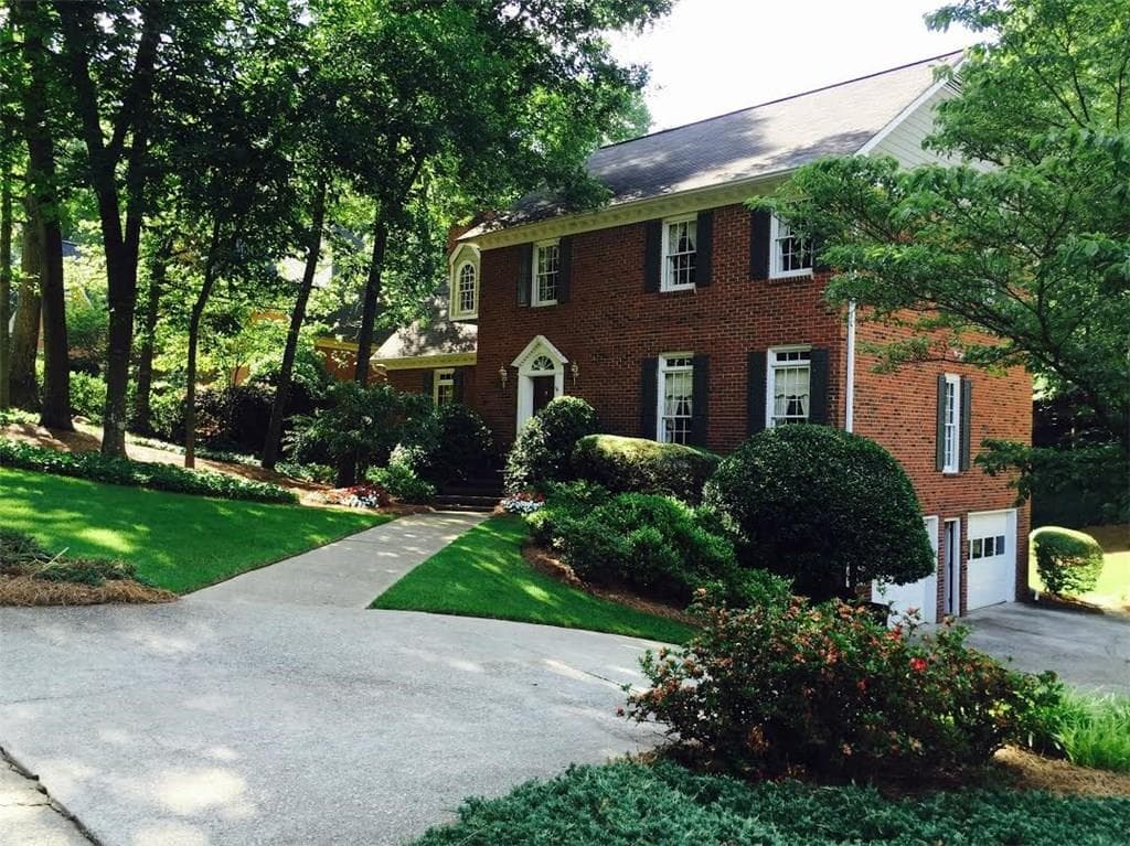 4 bedroom single family residence sold at 2070 Pearwood Path, Roswell, GA 30076