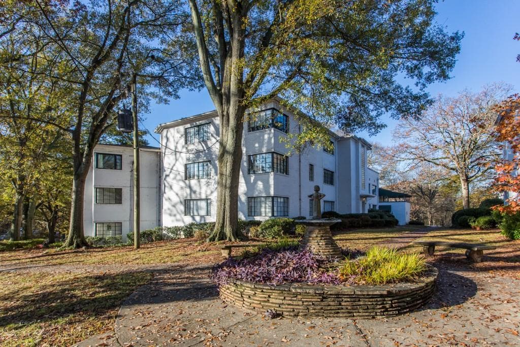 2 bedroom, 1,256 sq ft condominium sold at 1110 Briarcliff Road 4, Atlanta, GA 30306