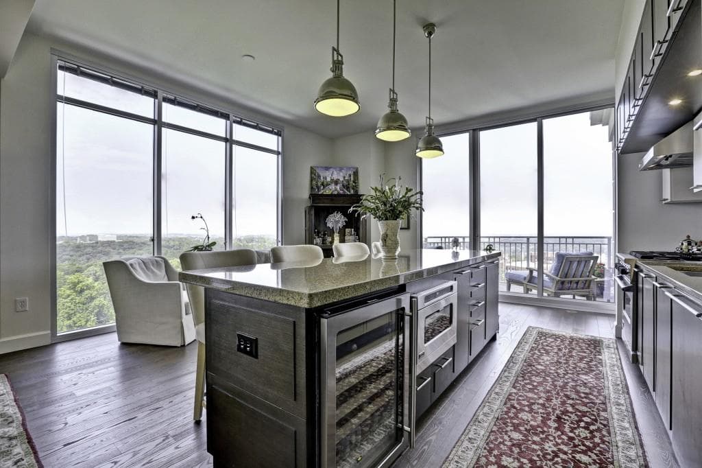 3 bedroom, 1,710 sq ft condominium sold at 1820 Peachtree Street 1808, Atlanta, GA 30309