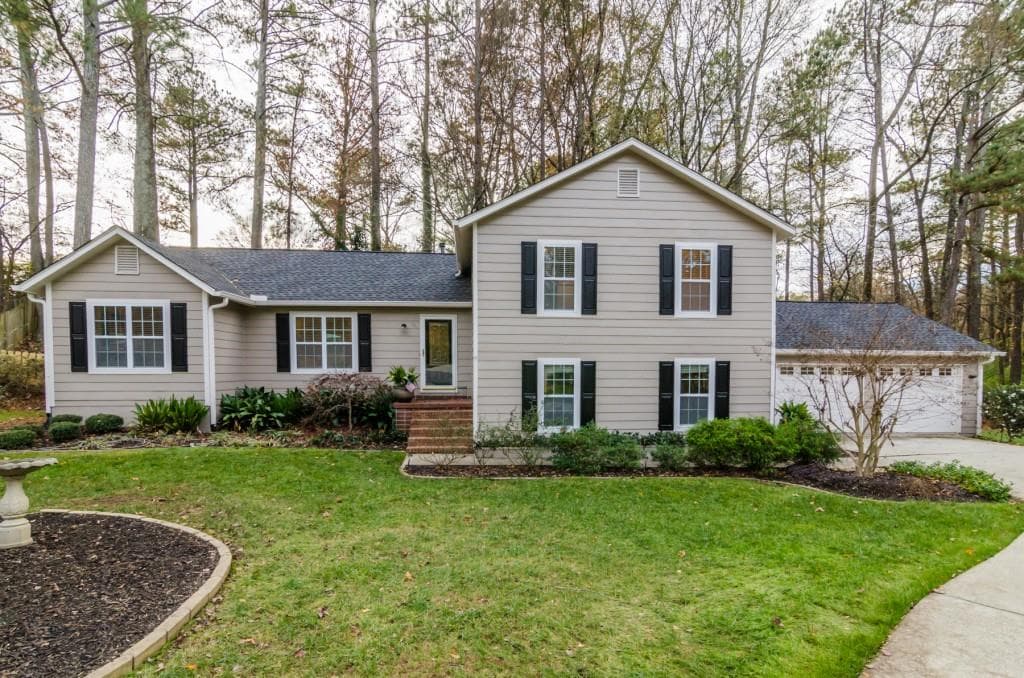 550 Tyson Lane, Roswell, GA 30076 — most recent listing photo