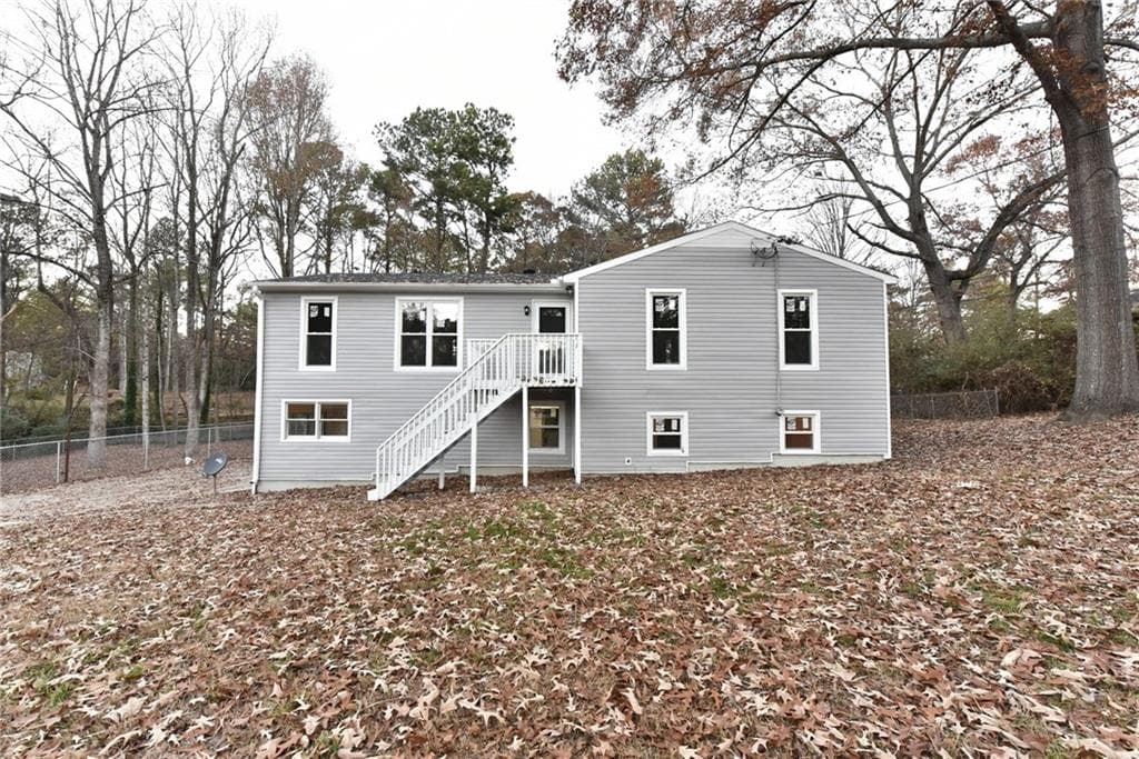 5 bedroom, 2,745 sq ft single family residence sold at 131 Bernice Drive, Lawrenceville, GA 30045