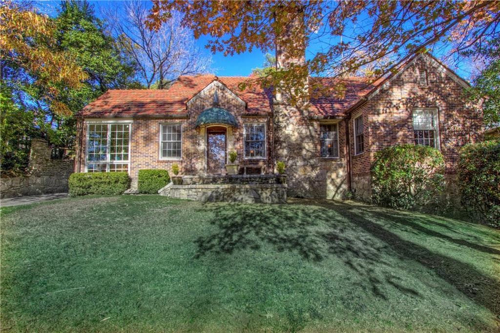 4 bedroom, 3,188 sq ft single family residence sold at 648 Rockmont Drive, Atlanta, GA 30324