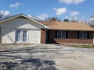 3 bedroom single family residence sold at 6613 Fielder Road, Rex, GA 30273
