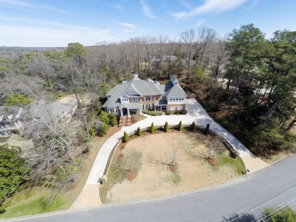 6 bedroom, 7,429 sq ft single family residence sold at 3619 Rembrandt Road, Atlanta, GA 30327