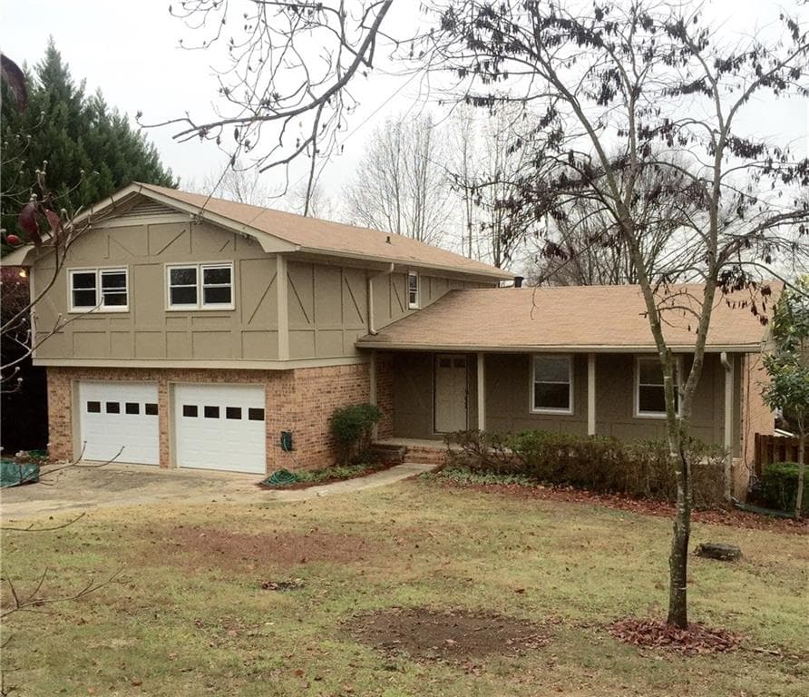 4 bedroom, 3,453 sq ft single family residence sold at 3768 Kinnard Drive, Atlanta, GA 30360