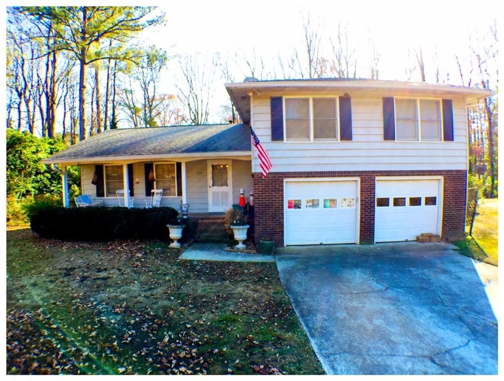 2612 Kings Circle, Lawrenceville, GA 30044 — most recent listing photo