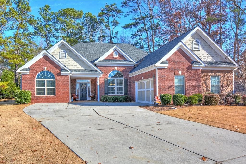 4825 Saddle Horn Way, Cumming, GA 30040 — most recent listing photo