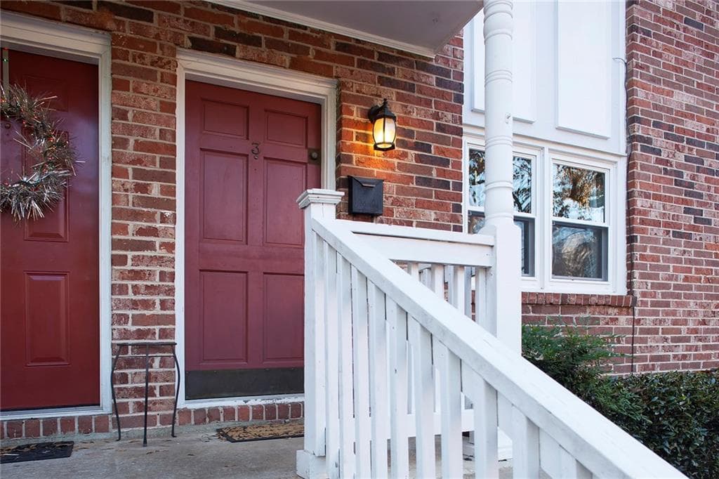 2 bedroom, 1,054 sq ft condominium sold at 268 8th Street 3, Atlanta, GA 30309