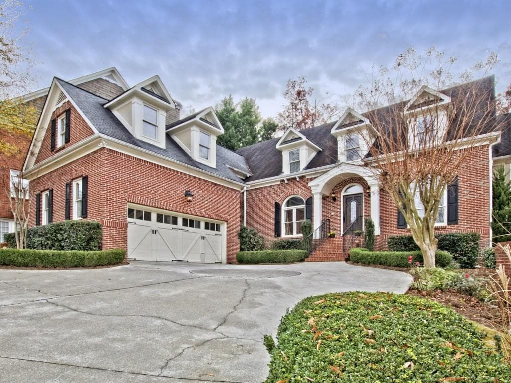 1110 Vinings Grove Way, Smyrna, GA 30082 — most recent listing photo