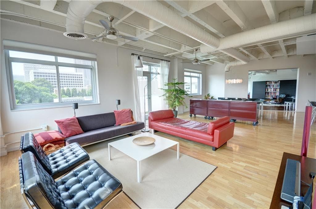 3 bedroom, 2,600 sq ft condominium sold at 805 Peachtree Street 504, Atlanta, GA 30308