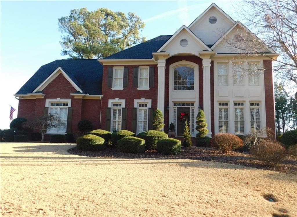 4 bedroom, 3,235 sq ft single family residence sold at 1705 Chattahoochee Run Drive, Suwanee, GA 30024