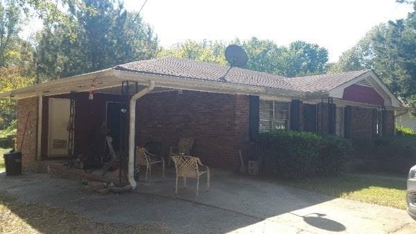 3 bedroom, 1,215 sq ft single family residence sold at 2940 Besto Drive, Atlanta, GA 30318