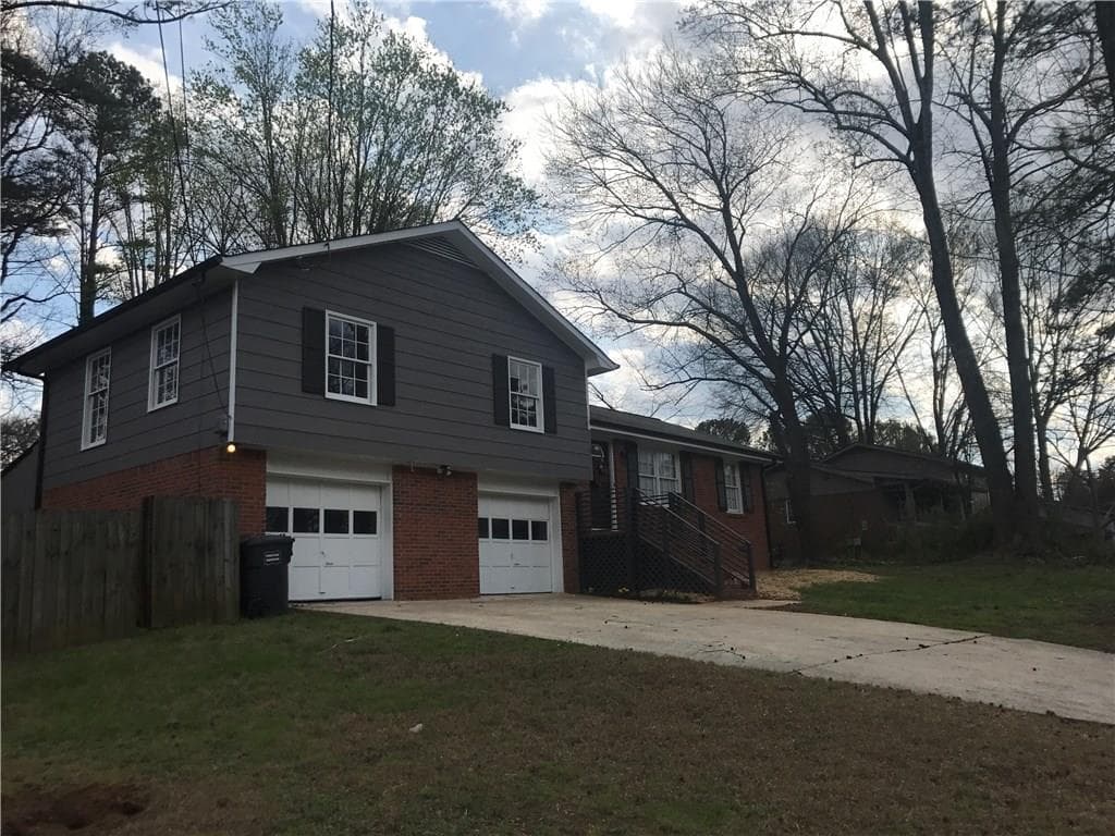 2834 Jordan Woods Drive, Lawrenceville, GA 30044 — most recent listing photo