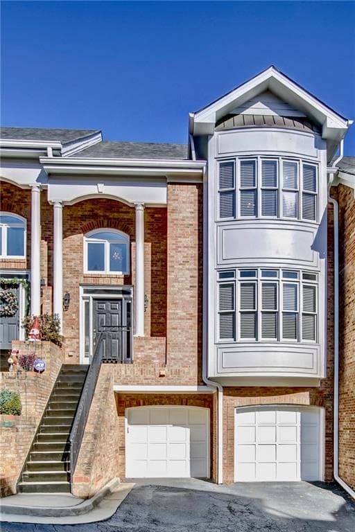 4 bedroom, 2,058 sq ft townhouse sold at 1002 Heatherbrooke Lane, Atlanta, GA 30324