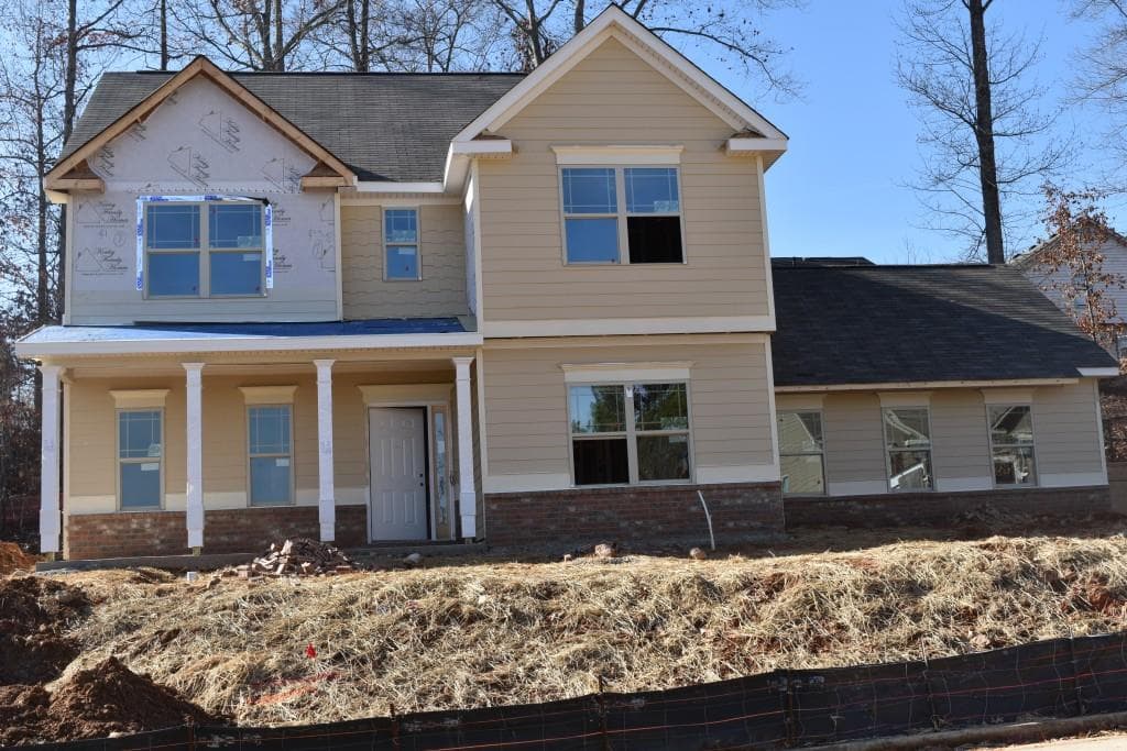4 bedroom single family residence sold at 5758 Riverside Bay, Sugar Hill, GA 30518