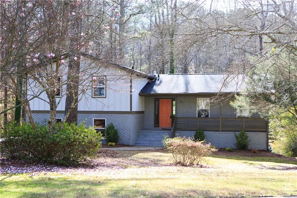 4 bedroom, 1,640 sq ft single family residence sold at 685 Chickadee Court, Atlanta, GA 30311