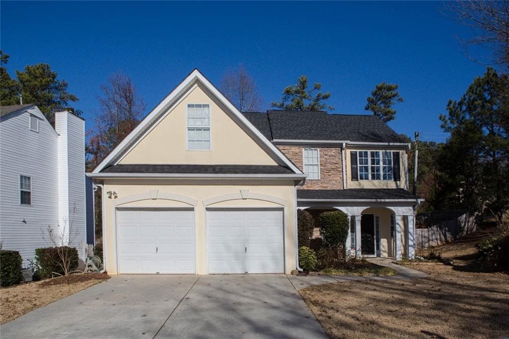 3 bedroom, 2,194 sq ft single family residence sold at 2900 Georgian Manor Drive, Johns Creek, GA 30022