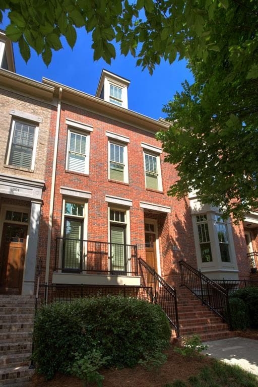 4 bedroom condominium sold at 302 Riversgate Drive 0, Atlanta, GA 30339