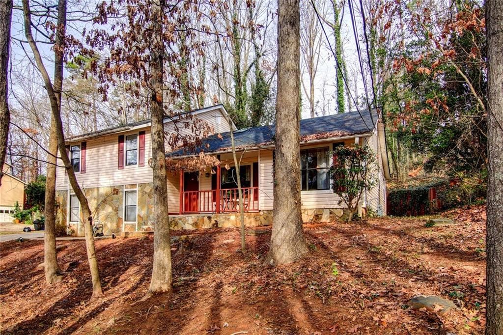 3 bedroom, 1,817 sq ft single family residence sold at 5192 MAINSTREET Park Drive, Stone Mountain, GA 30088