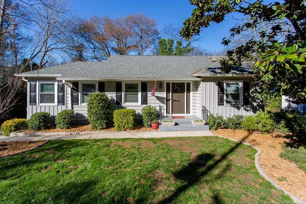 976 Lindridge Drive, Atlanta, GA 30324 — most recent listing photo