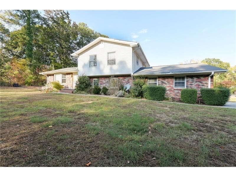 806 Smithstone Road, Marietta, GA 30067 — most recent listing photo