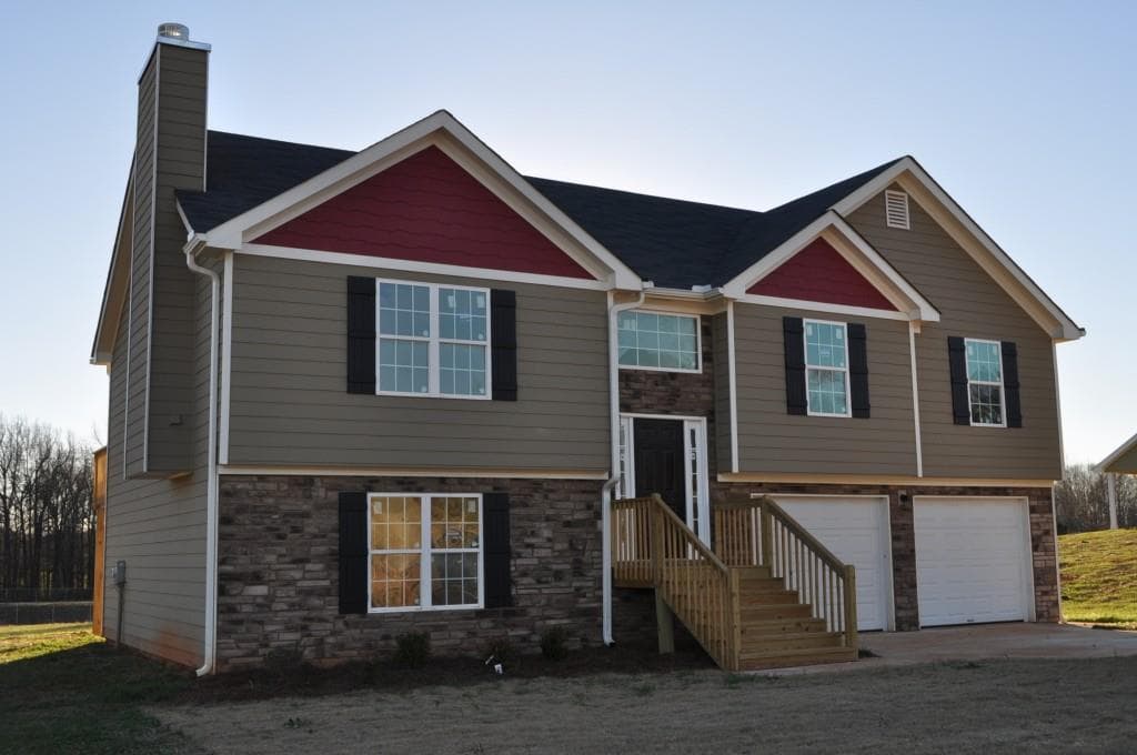 8257 Mountain Glen Drive, Clermont, GA 30527 — most recent listing photo