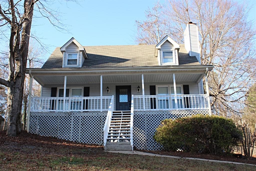 4 bedroom, 1,394 sq ft single family residence sold at 1210 BISHOPS Lane, Lawrenceville, GA 30045