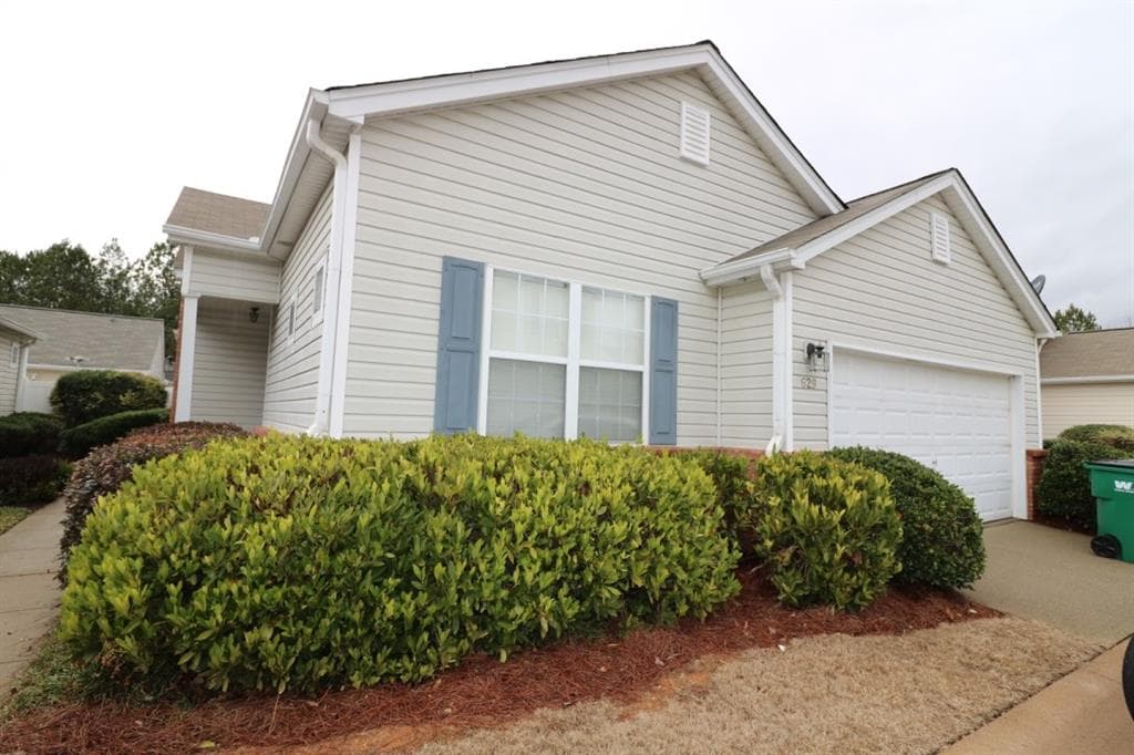 629 Bedford Court, Woodstock, GA 30188 — most recent listing photo