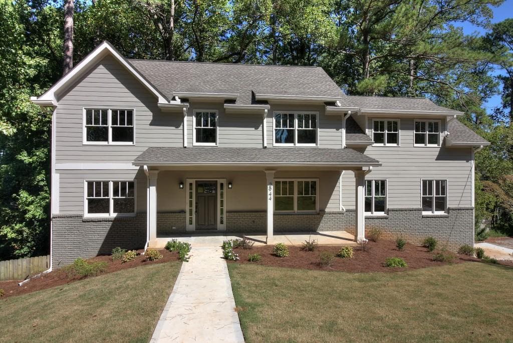 5 bedroom, 4,299 sq ft single family residence sold at 2944 Applewood Court, Atlanta, GA 30345