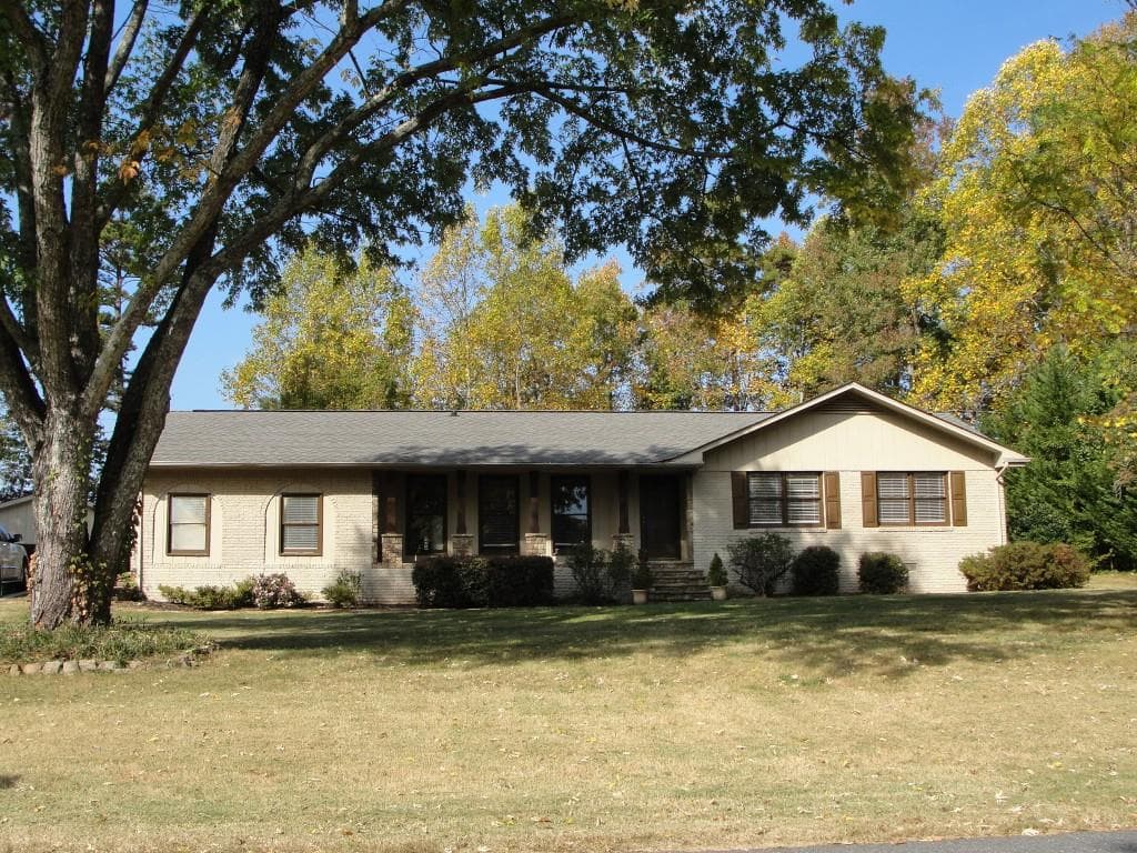 3220 Sharon Circle, Cumming, GA 30041 — most recent listing photo
