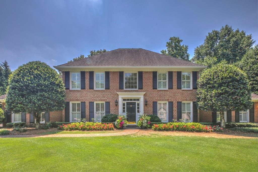 5 bedroom single family residence sold at 300 Cameron Ridge Drive, Sandy Springs, GA 30328