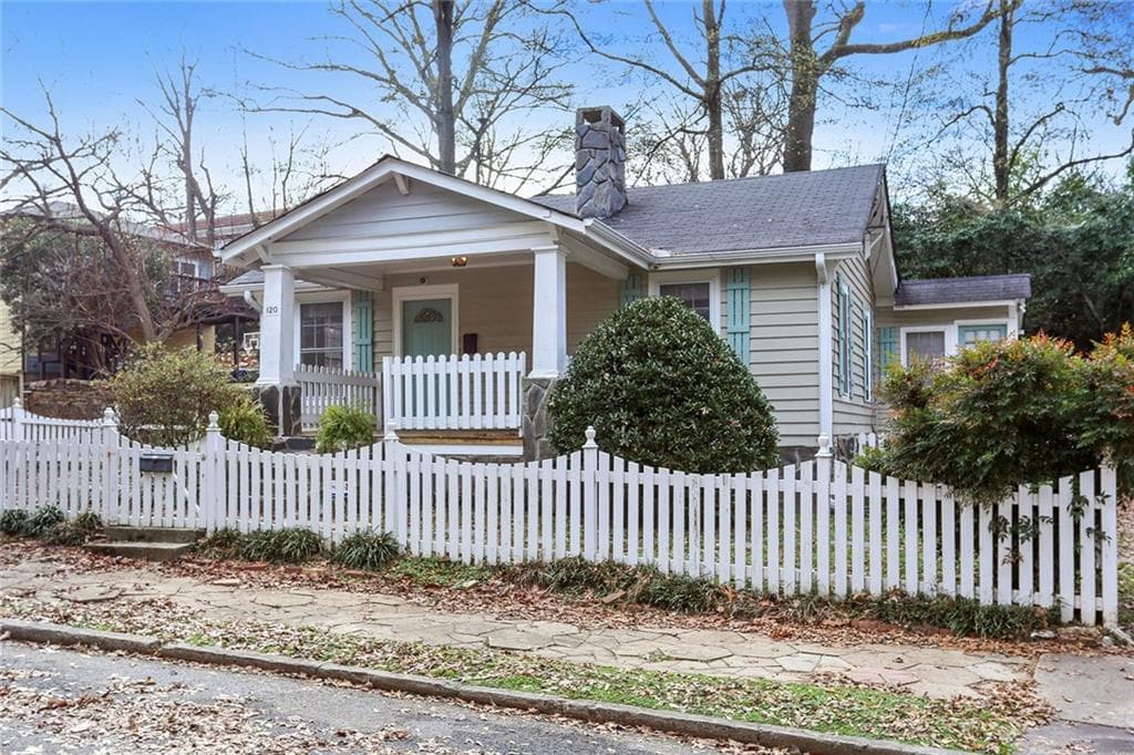 2 bedroom, 1,118 sq ft single family residence sold at 120 Ashland Drive, Atlanta, GA 30307