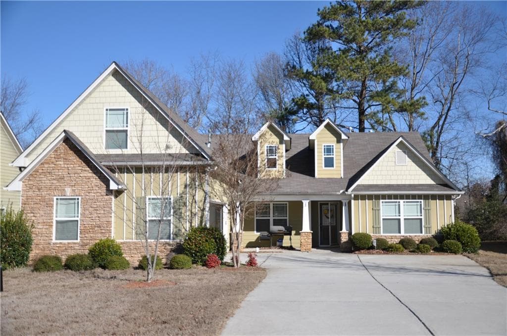 392 Castle Top Lane, Lawrenceville, GA 30045 — most recent listing photo