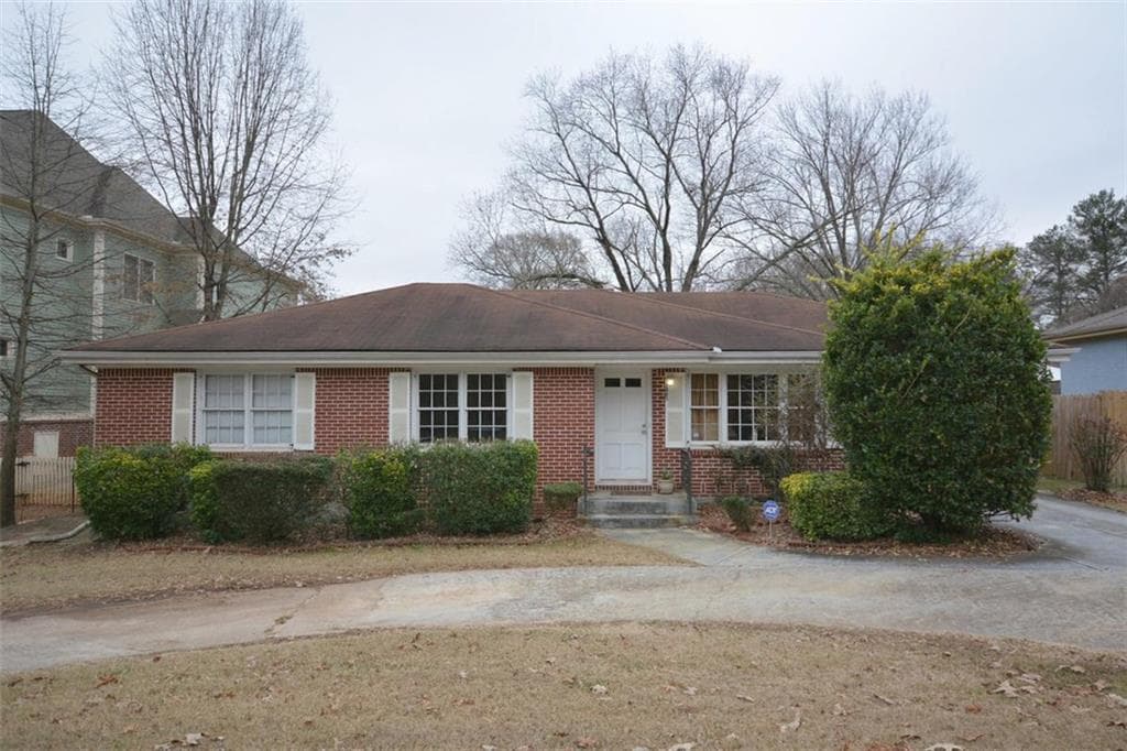 3 bedroom, 1,348 sq ft single family residence sold at 2485 Glenwood Avenue, Atlanta, GA 30317