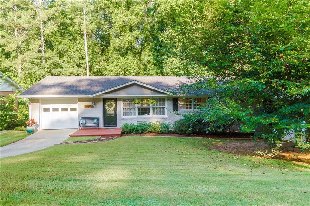 4 bedroom, 2,631 sq ft single family residence sold at 2207 Capehart Circle, Atlanta, GA 30345