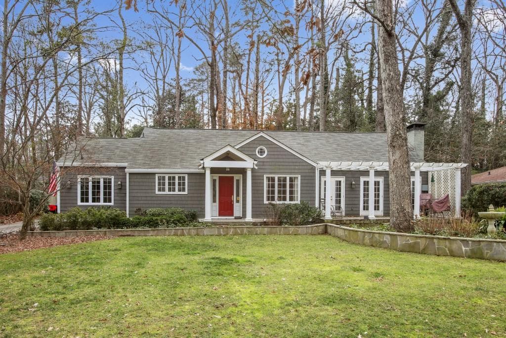 3 bedroom, 2,748 sq ft single family residence sold at 1211 Sheridan Road, Atlanta, GA 30324