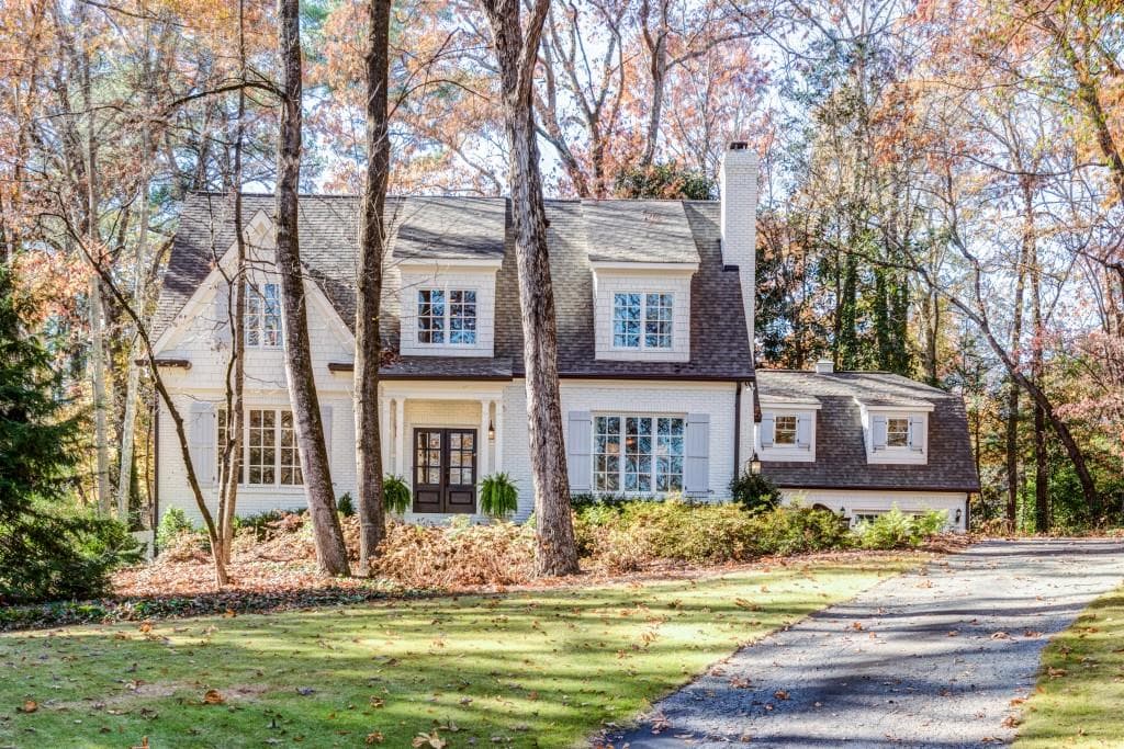 5 bedroom, 4,193 sq ft single family residence sold at 4780 Westfield Drive, Atlanta, GA 30342
