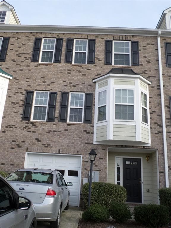3 bedroom townhouse sold at 2104 MILL GARDEN Run, Buford, GA 30519