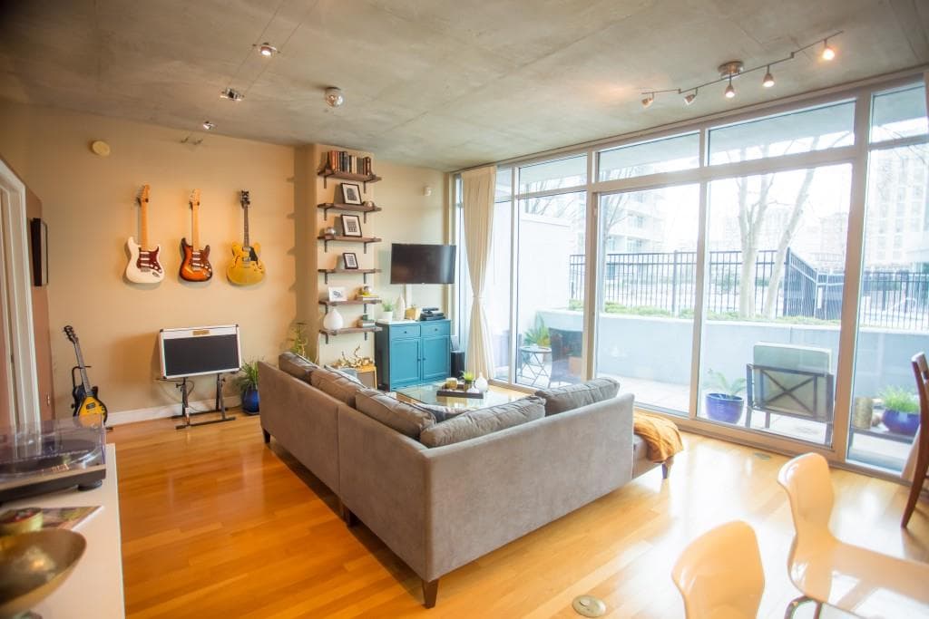 1 bedroom, 895 sq ft condominium sold at 44 Peachtree Place 634, Atlanta, GA 30309