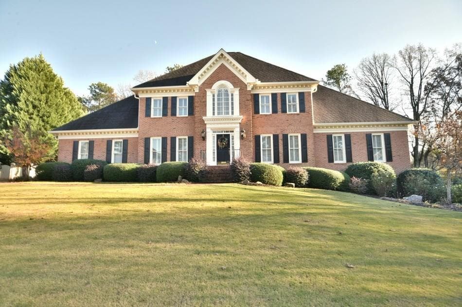5 bedroom single family residence sold at 2490 Bangor Court, Snellville, GA 30078